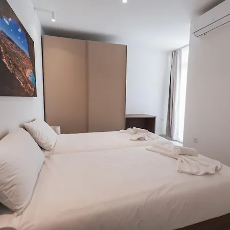 Vista Premium Maltese Hideaway - By Hostmt Apartament *
