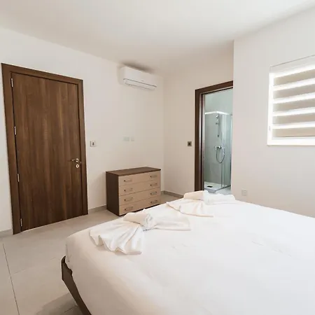 Vista Premium Maltese Hideaway - By Hostmt Apartament