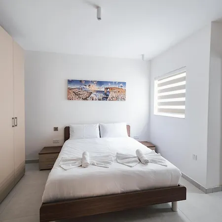 Vista Premium Maltese Hideaway - By Hostmt Lägenhet *