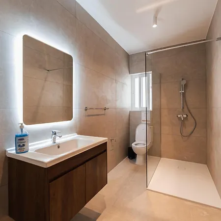 Vista Premium Maltese Hideaway - By Hostmt Lägenhet *