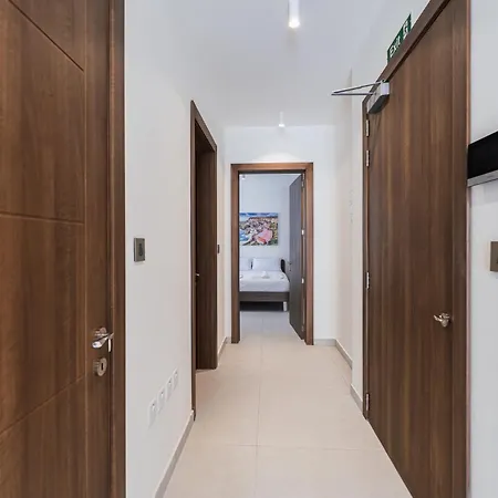 Vista Premium Maltese Hideaway - By Hostmt *