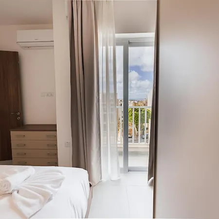 Vista Premium Maltese Hideaway - By Hostmt Gharghur