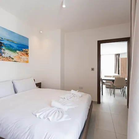 Vista Premium Maltese Hideaway - By Hostmt