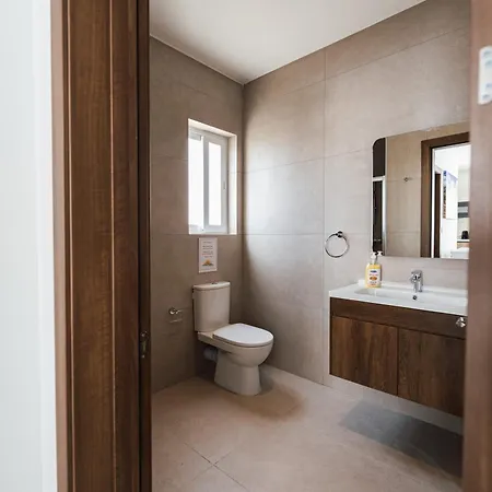 Vista Premium Maltese Hideaway - By Hostmt Gharghur