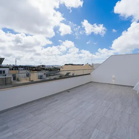 Vista Premium Maltese Hideaway - By Hostmt Gharghur